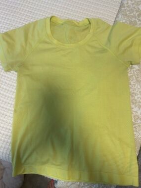 lululemon athletica Swiftly Tech Tee - Lime Yellow